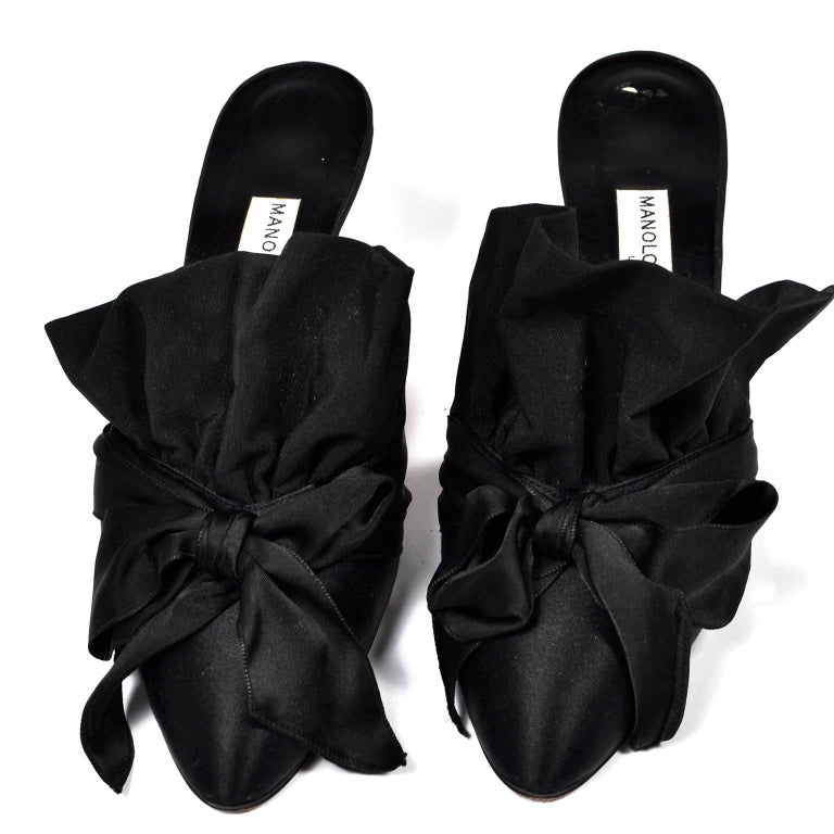 Rare Vintage Manolo Blahnik Black Ruffled Satin Bow Shoes Mules Size 39 ...