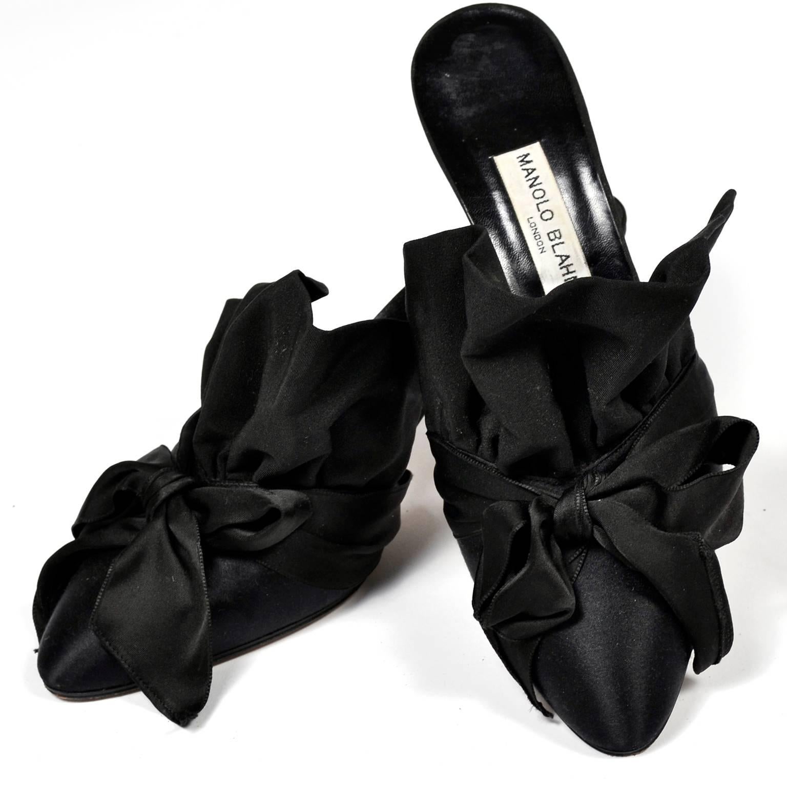  Rare Vintage Manolo Blahnik Black Ruffled Satin Bow Shoes Mules Size 39.5 3