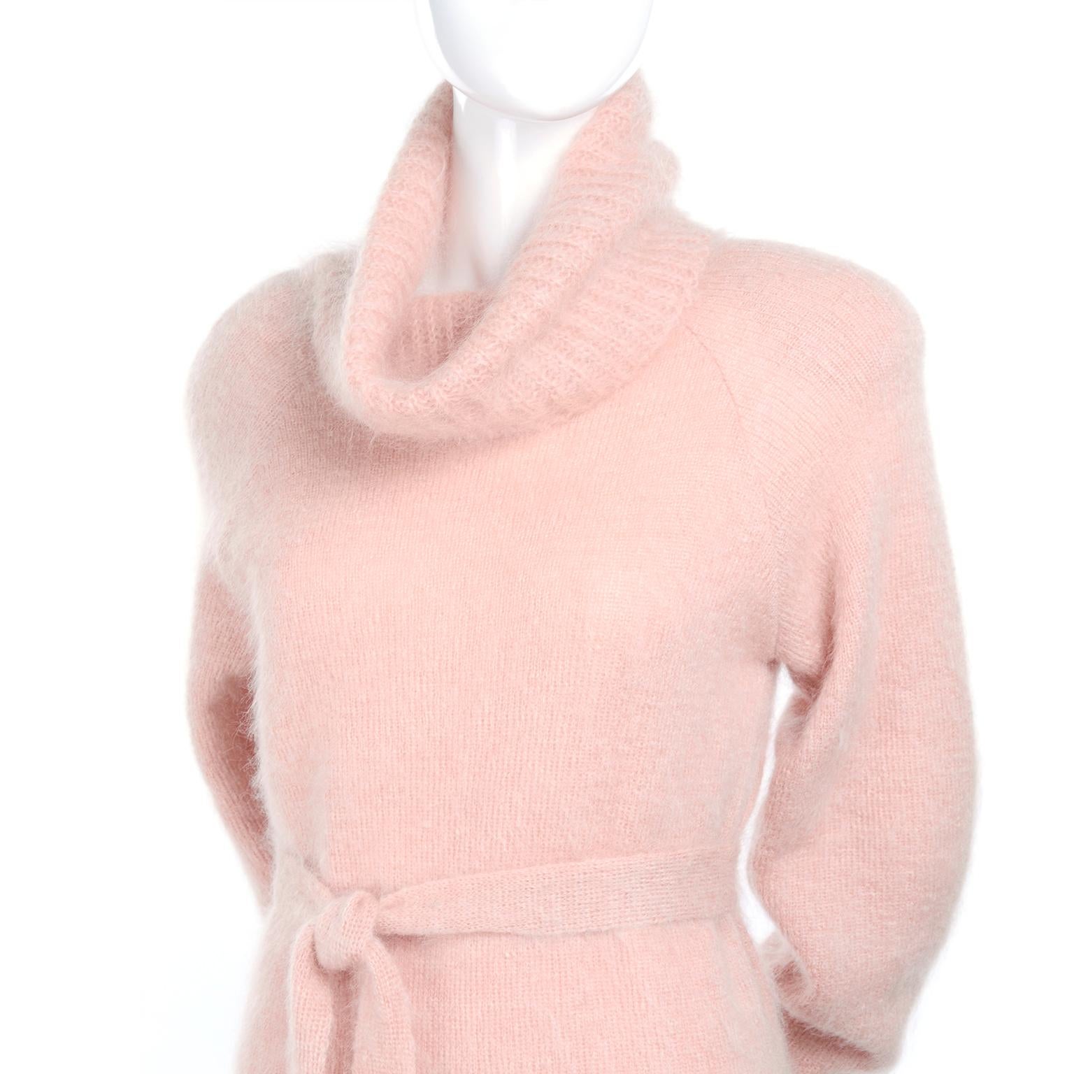 1970s Anne Klein Pink Mohair Cowl Neck Sweater With Pockets & Belt Made in Italy In Excellent Condition In Portland, OR