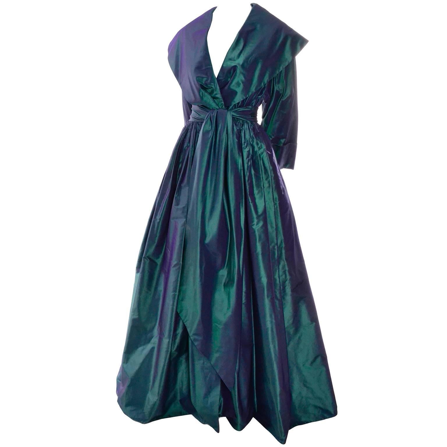 Carolyne Roehm Vintage Dress in Iridescent Green Taffeta From Bergdorf Goodman In Good Condition In Portland, OR