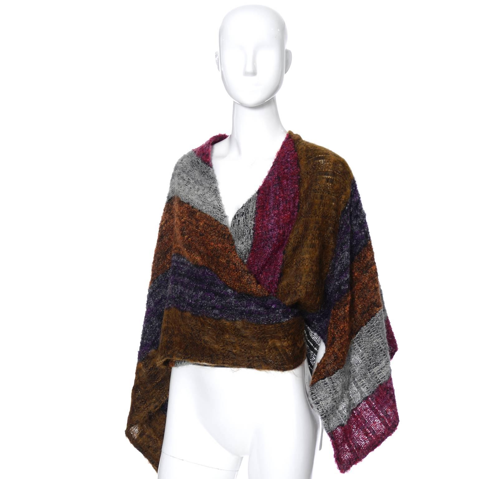 Black Nikos Hand Woven Wool 3 Piece Set With Wrap Sweater Scarf & Large Shoulder Bag For Sale