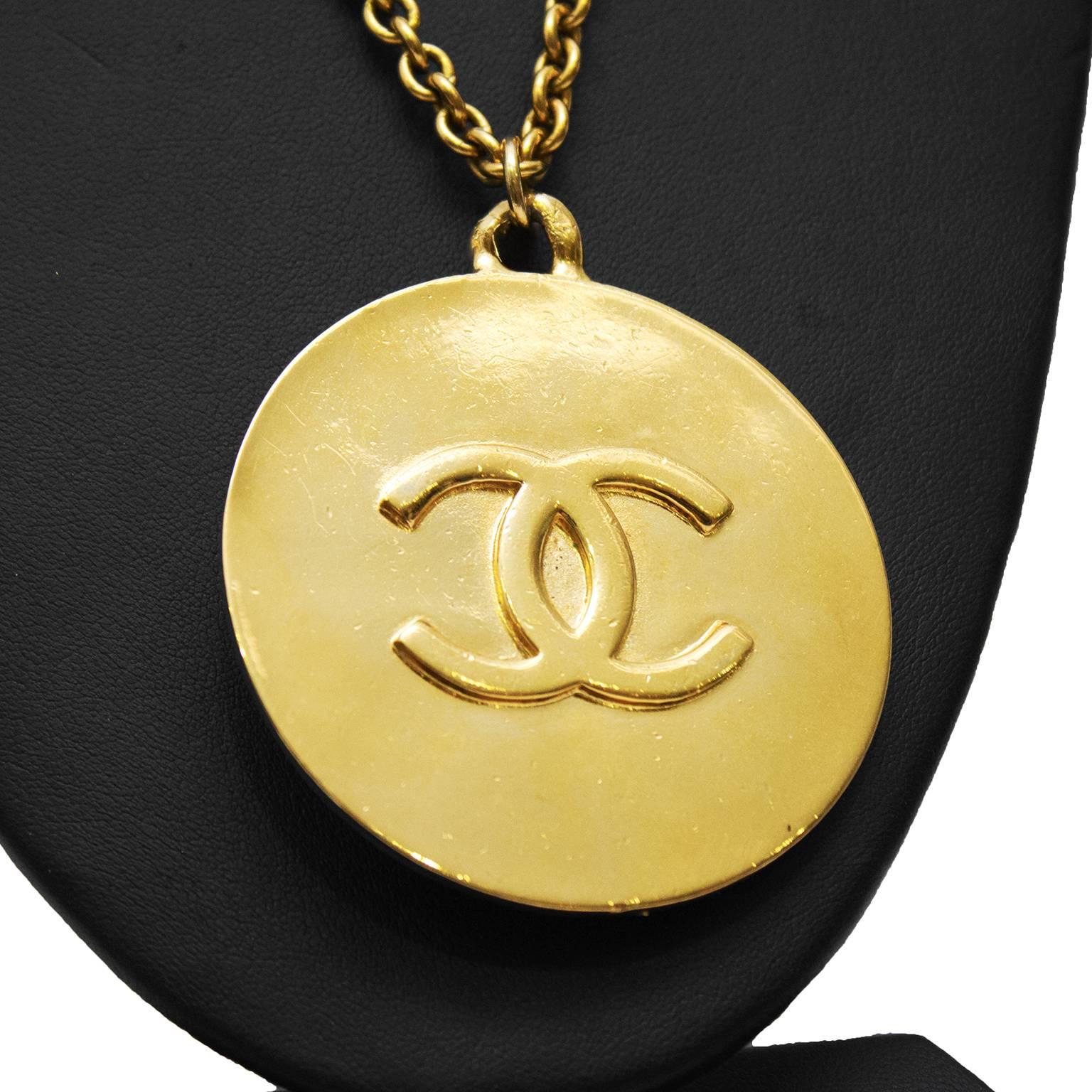 1980er Chanel Stern-Anhänger-Halskette (Zeitgenössisch) im Angebot