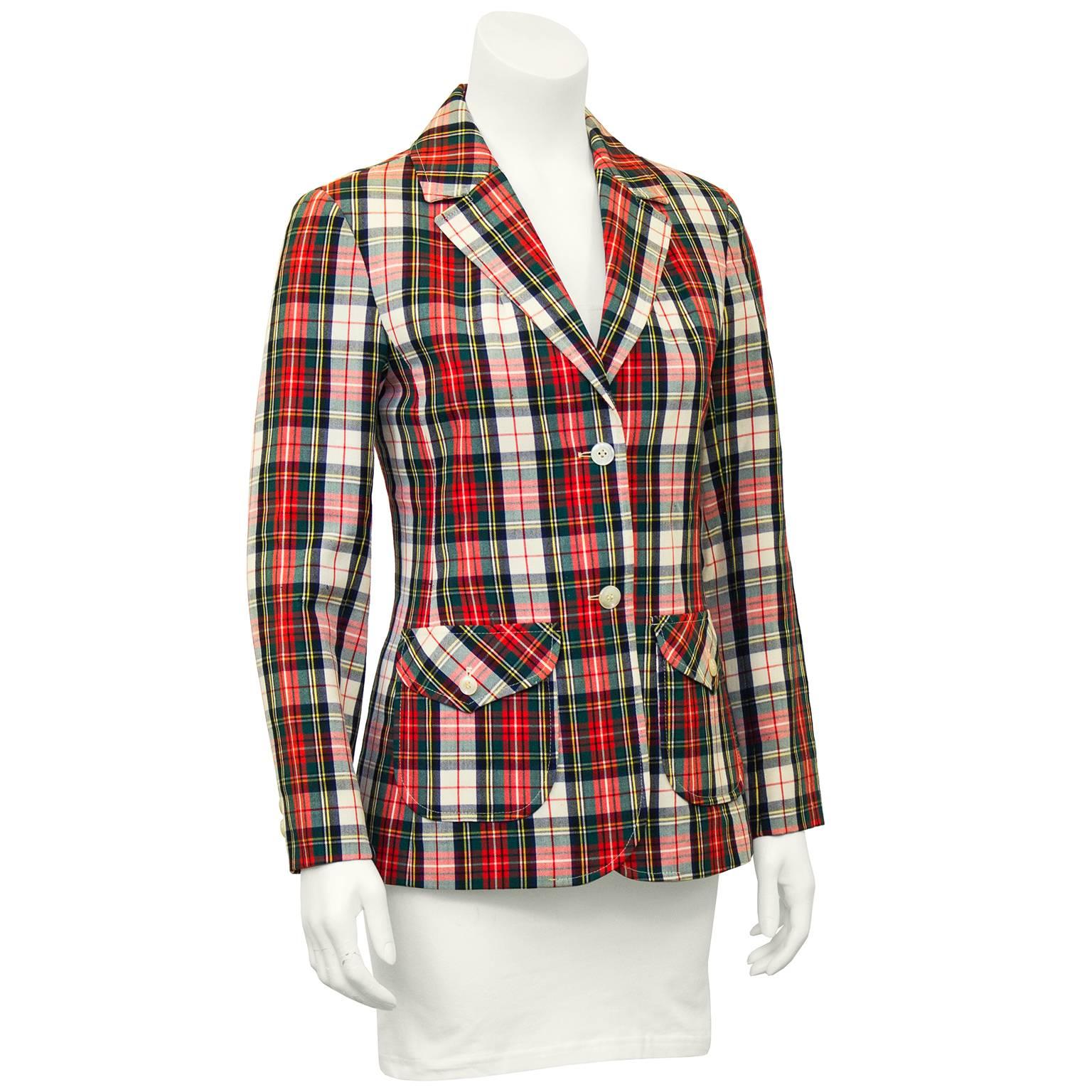 1960's red wool tartan jacket from Pendleton's junior line, Young Pendleton. All Pendleton products with white labels are womens (blue labels are mens). Great shape, single breasted with large patch pockets. Pendleton raised their own sheep and spun