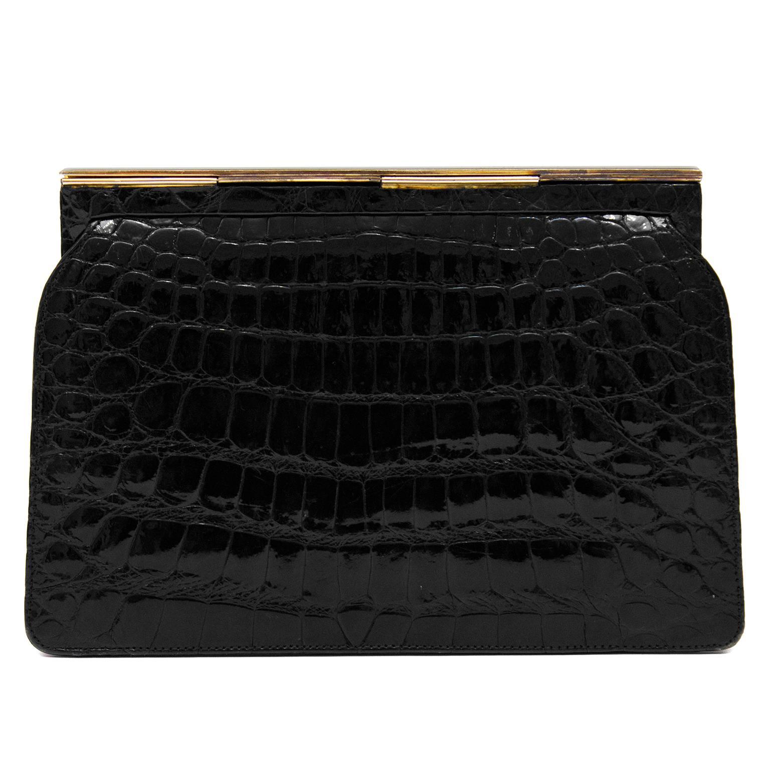 1950s Black Crocodile Clutch with Hand Painted Enamel Cameos  In Excellent Condition In Toronto, Ontario