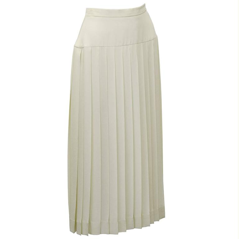 1980's Chanel Cream Silk Pleated Skirt at 1stDibs | cream silk skirt