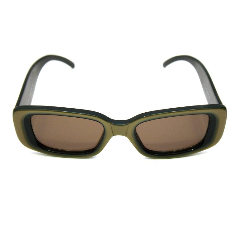 Smitsom sygdom areal Luscious 1990's Olive Green Gucci Sunglasses at 1stDibs | gucci made in italy ce