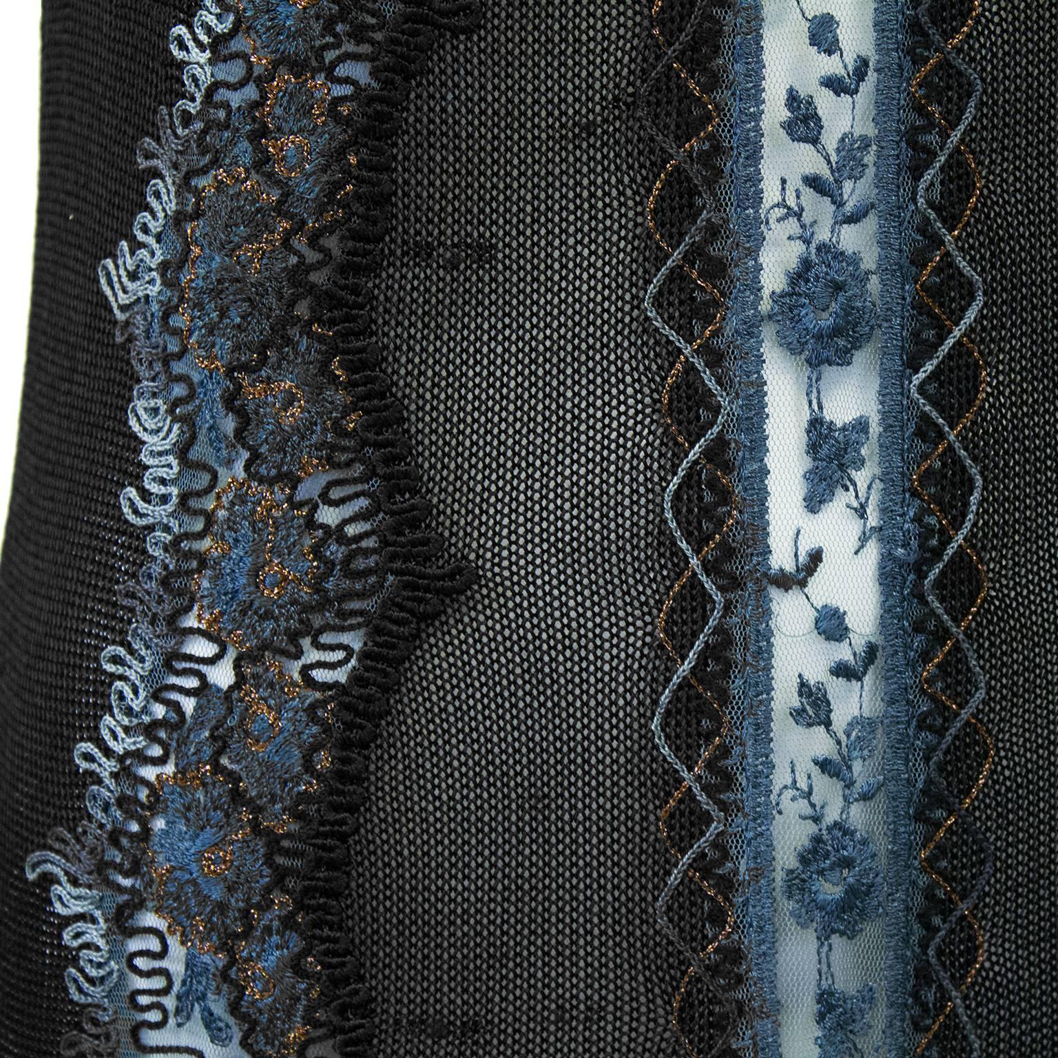 1970's Black Knit and Embroidered Maxi Dress and Shawl In Excellent Condition For Sale In Toronto, Ontario