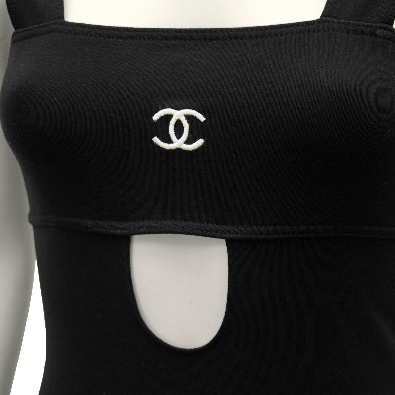 Chanel Spring 1998 Black Body Con Dress with Cut Out In Excellent Condition In Toronto, Ontario