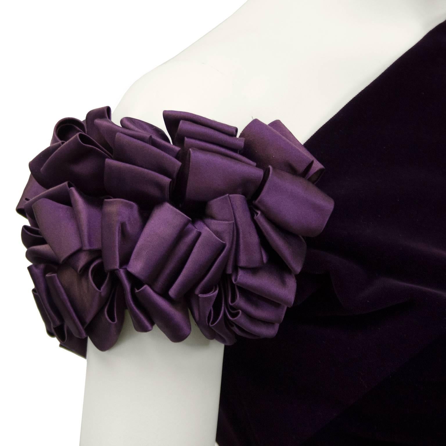 1970s Maggie Reeves Demi Couture Purple Velvet Gown and SatinEvening Coat In Good Condition For Sale In Toronto, Ontario