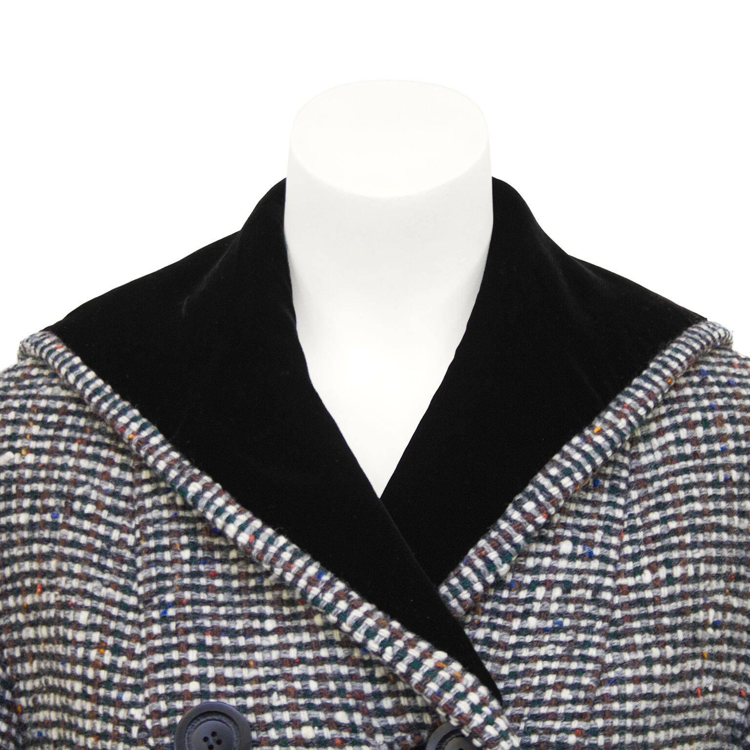 Women's 1960s Black and White Tweed Long Coat with Velvet Collar 