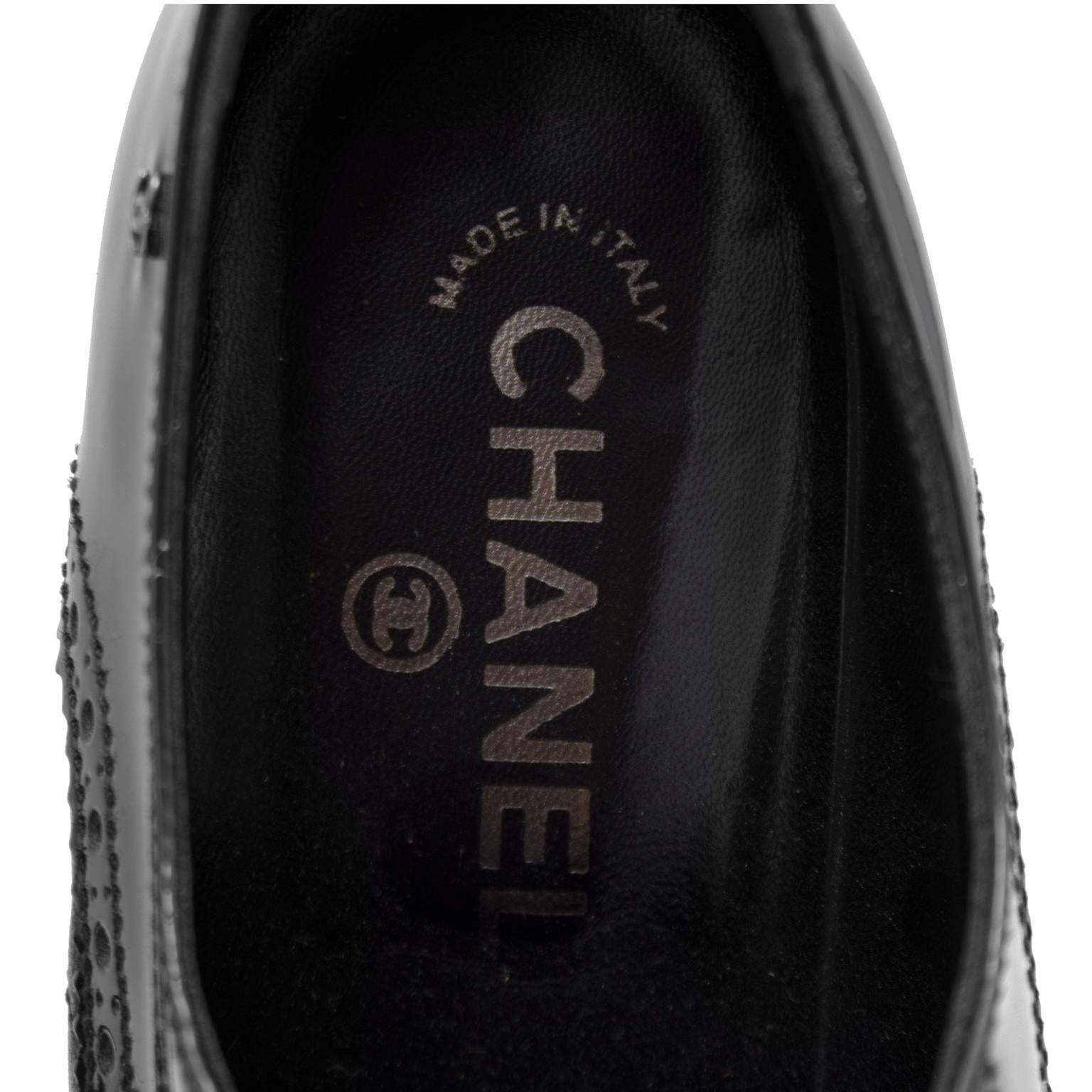 1990s Chanel Black Brogue Pumps 2