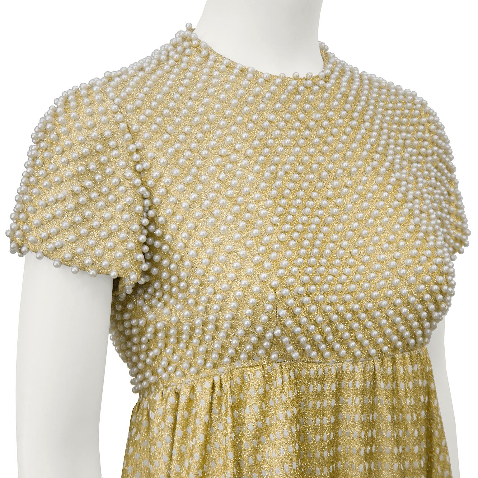 1970's Geoffrey Beene Gold Metallic Knit Dress w Pearls In Excellent Condition For Sale In Toronto, Ontario