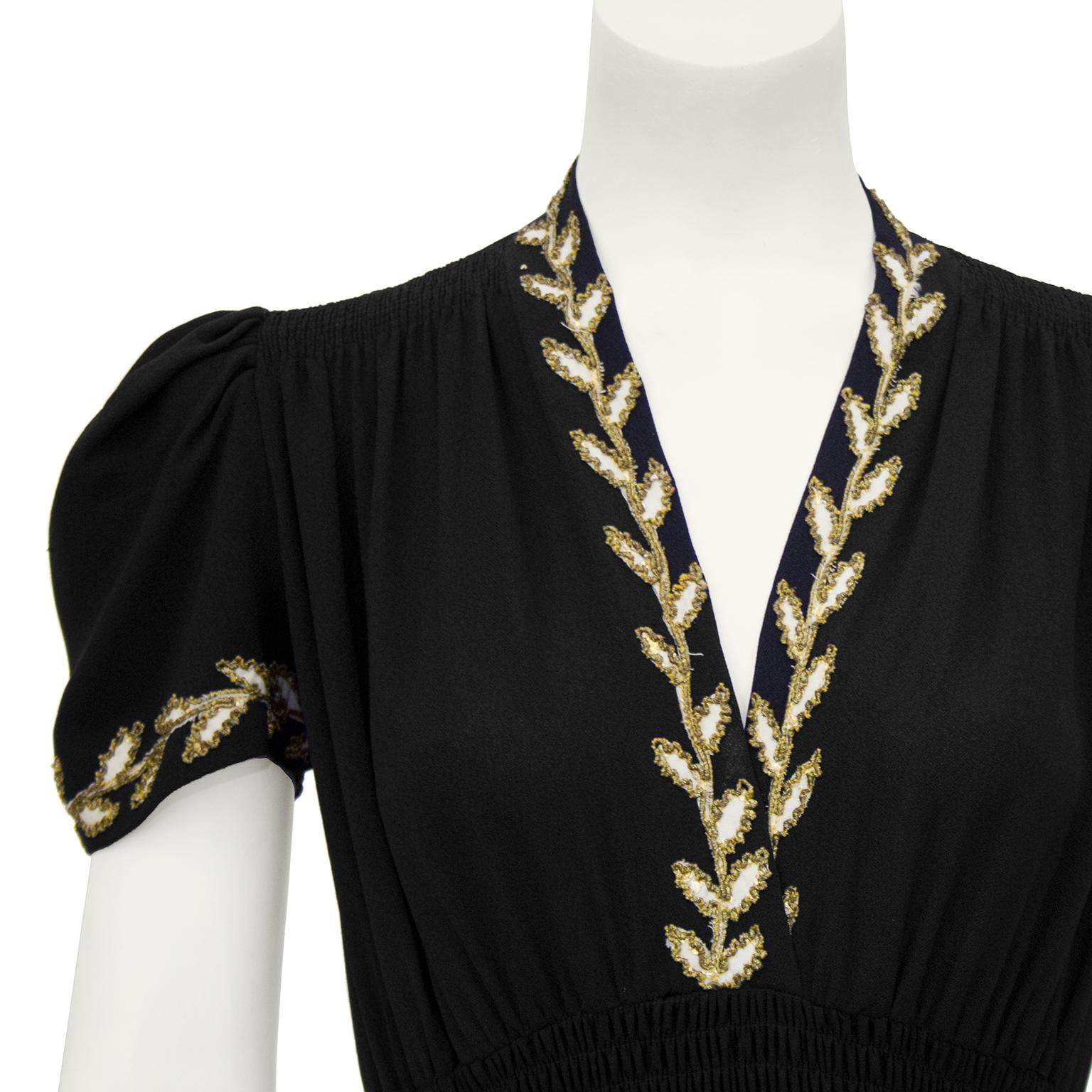 Robe de soirée en crêpe mousse et fil d'or des années 1930 Bon état - En vente à Toronto, Ontario