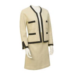 Vintage 1970s Chanel Couture Cream Boucle Skirt Suit