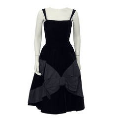 1950s Suzy Perette Black Velvet Cocktail Dress with Bow Detail 7