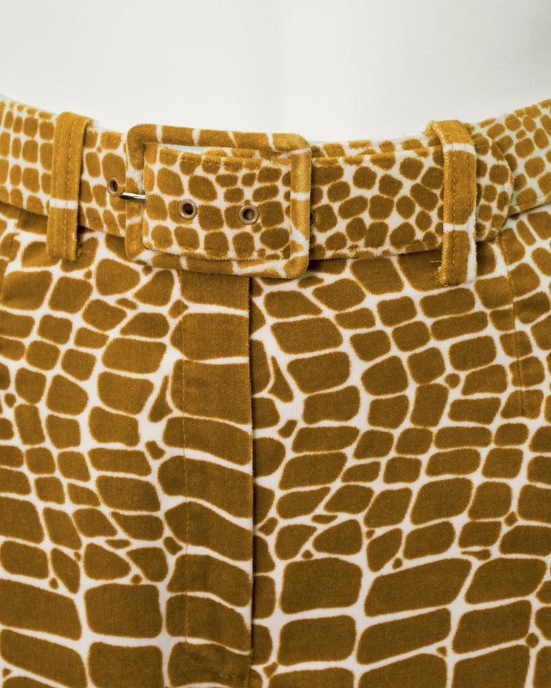 Tiktiner Giraffe Print Velvet Pant Set Circa 1970's In Excellent Condition In Toronto, Ontario