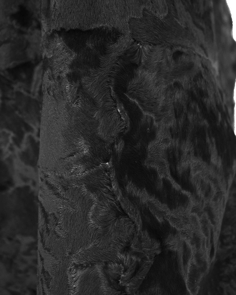 1970s Benjamin Fourrures Lausanne Black Broadtail Cape 1