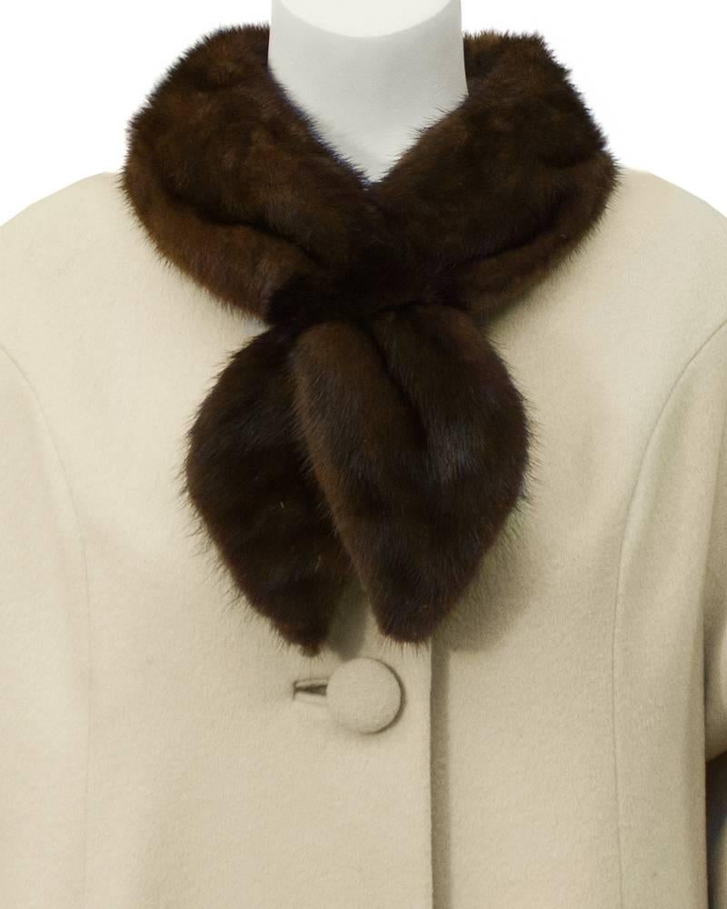 1950's Lilli Ann Beige Coat with Fur Collar  In Fair Condition In Toronto, Ontario