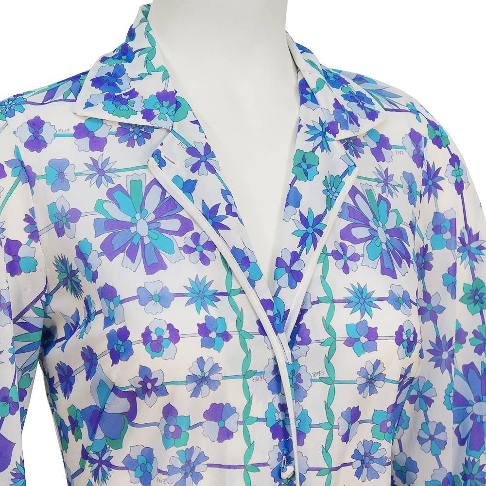 1970's Emilio Pucci Blue and White Flower Print Cover Up In Excellent Condition In Toronto, Ontario