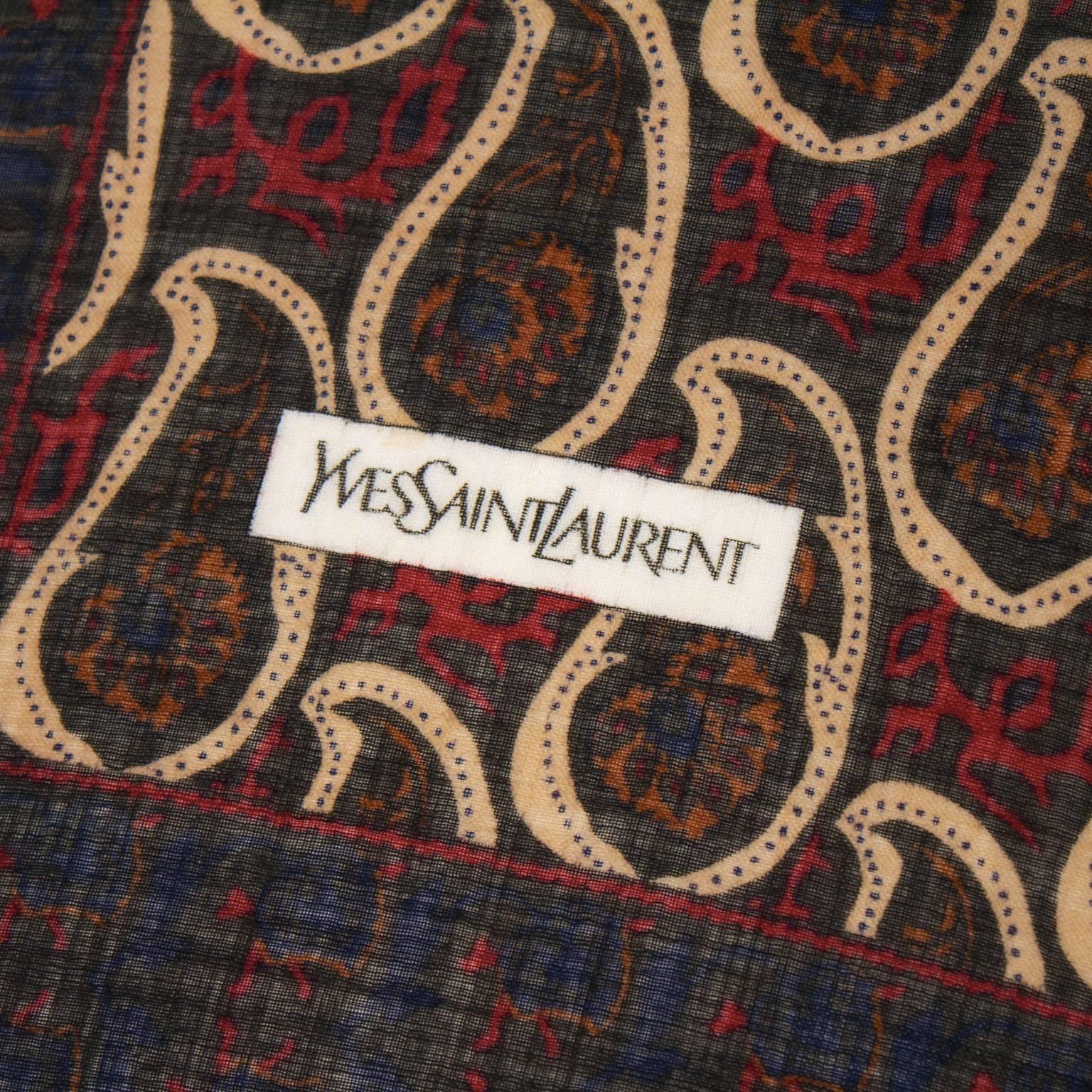 1980er Yves Saint Laurent YSL Boteh-Schal aus Wolle (Schwarz) im Angebot