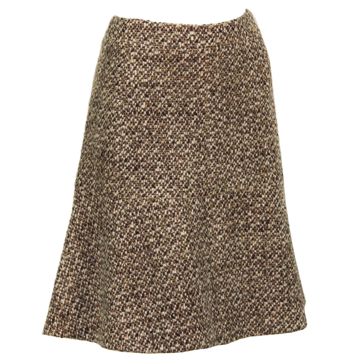 2001 Fall Chanel Brown & White Boucle Skirt Suit  In Excellent Condition In Toronto, Ontario
