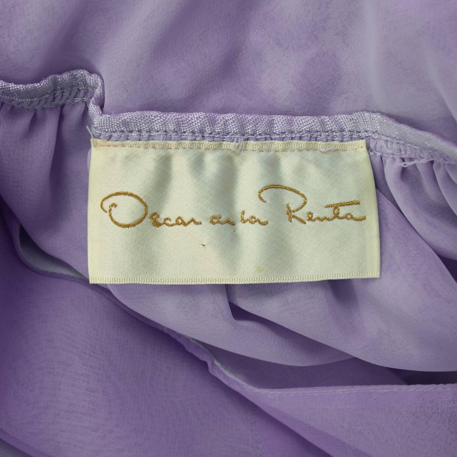 Oscar de la Renta - Robe de soirée en mousseline de soie perlée lavande des années 1980 en vente 1