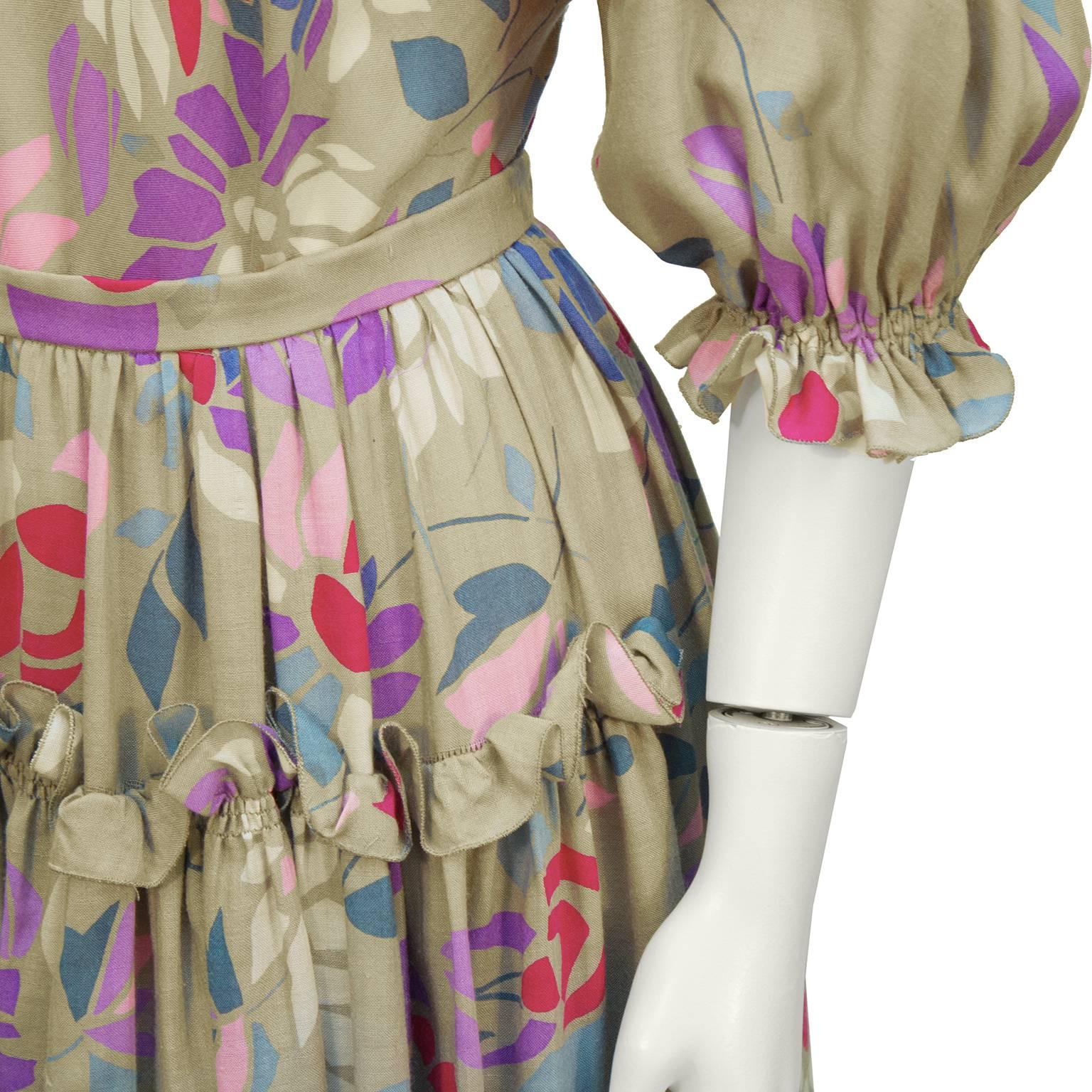1970's Chloe Taupe and Floral Silk Skirt Ensemble In Excellent Condition In Toronto, Ontario