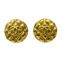1980's Chanel Collection 25 Gold Quilted Clip Earrings 10