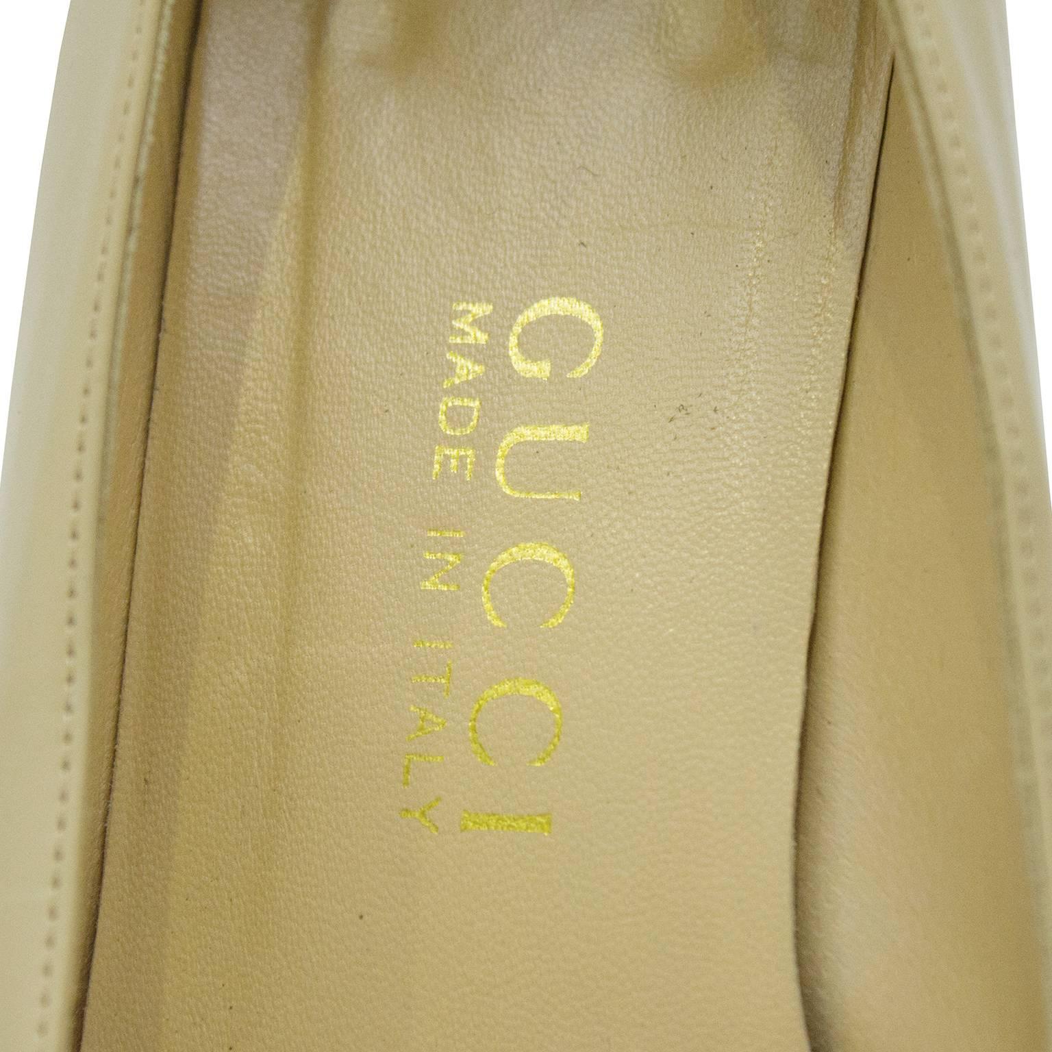 Women's 1990's Gucci Beige Leather Low Heels with Silver Horsebit