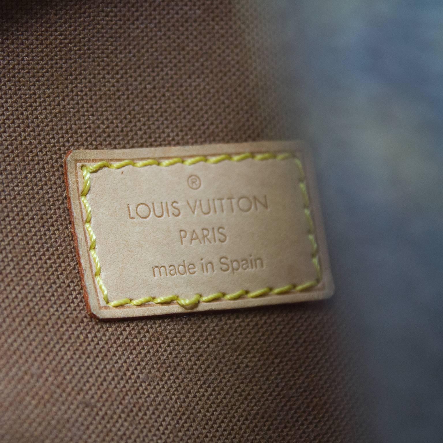 Black 1990's Louis Vuitton Monogram Pochette Gange Cross Body Bag