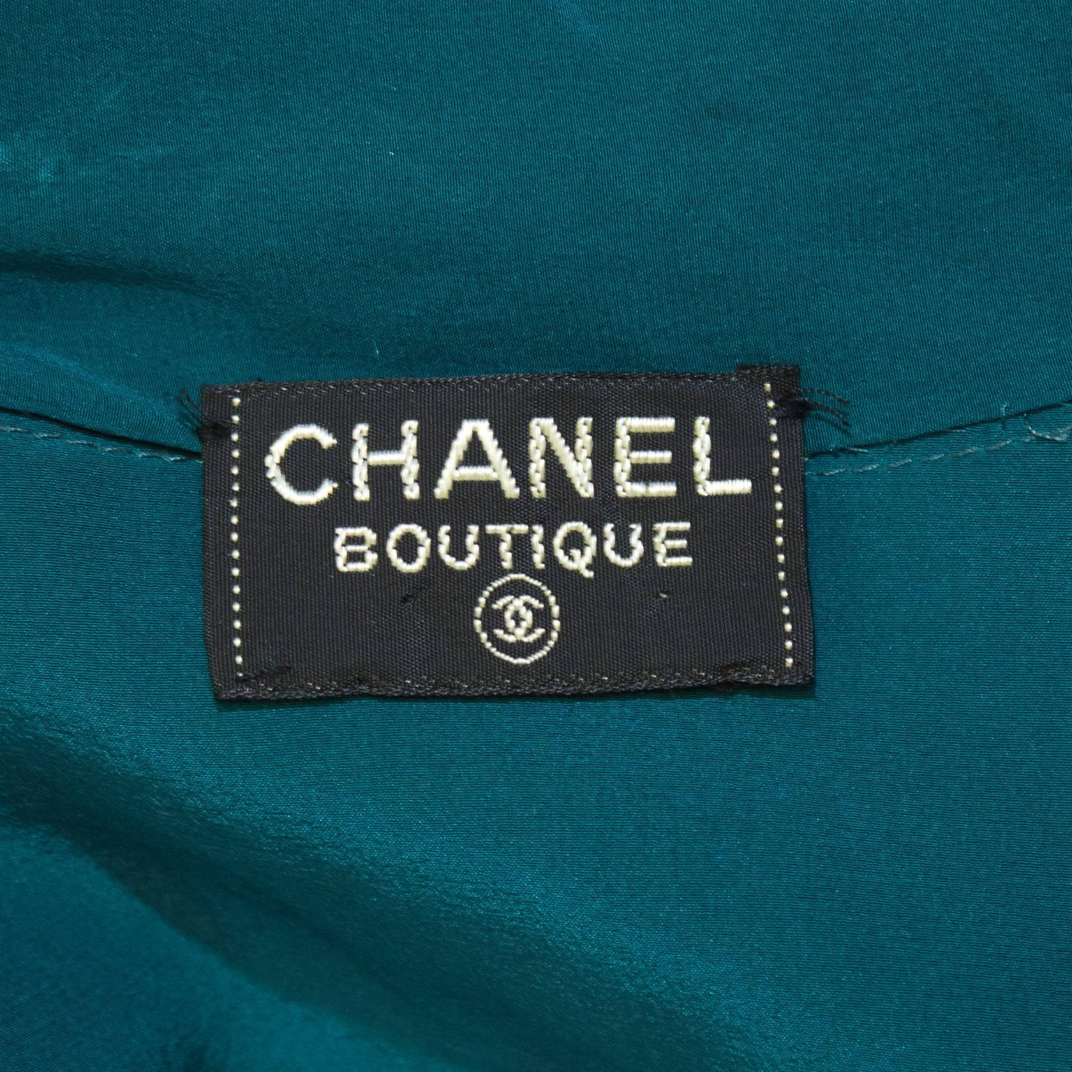 Chanel 1980's Turquoise Silk Pussy Bow Shirt In Excellent Condition In Toronto, Ontario