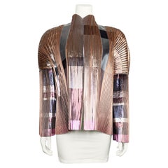 Chaqueta plisada metalizada Balenciaga by Nicolas Ghesquière SS 2009 Runway