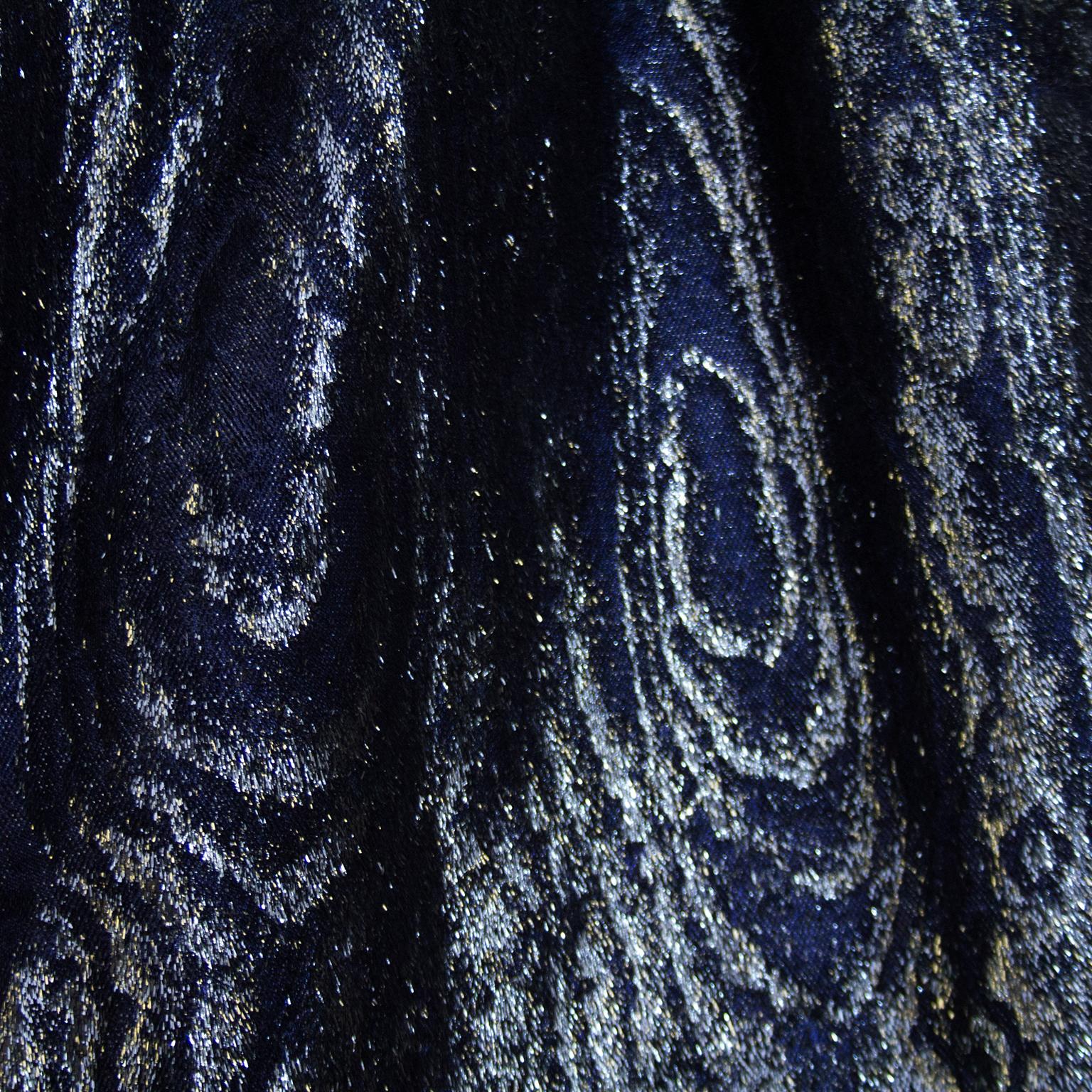 Maggy Reeves - Robe bleu nuit avec ceinture en cage argentée, années 1970 en vente 2