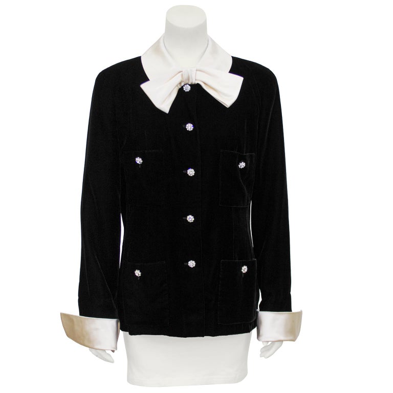 Late 1980s Chanel Black Velvet Jacket with Cream Satin Collar