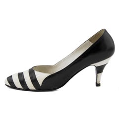 Late 1980s Susan Bennis Warren Edwards Black and White Striped pumps