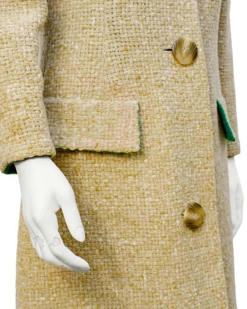 1960's Tiktiner Tan and Green Double Sided Wool Coat In Excellent Condition For Sale In Toronto, Ontario