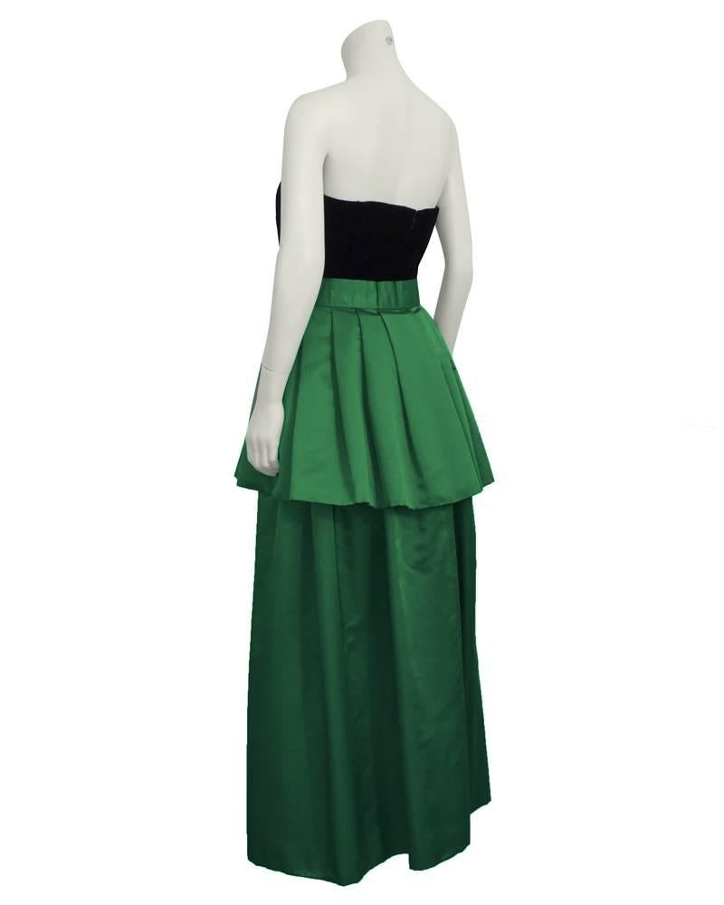 1980's Akira Black Velvet Column Gown with Green Peplum Wrap Skirt In Excellent Condition In Toronto, Ontario