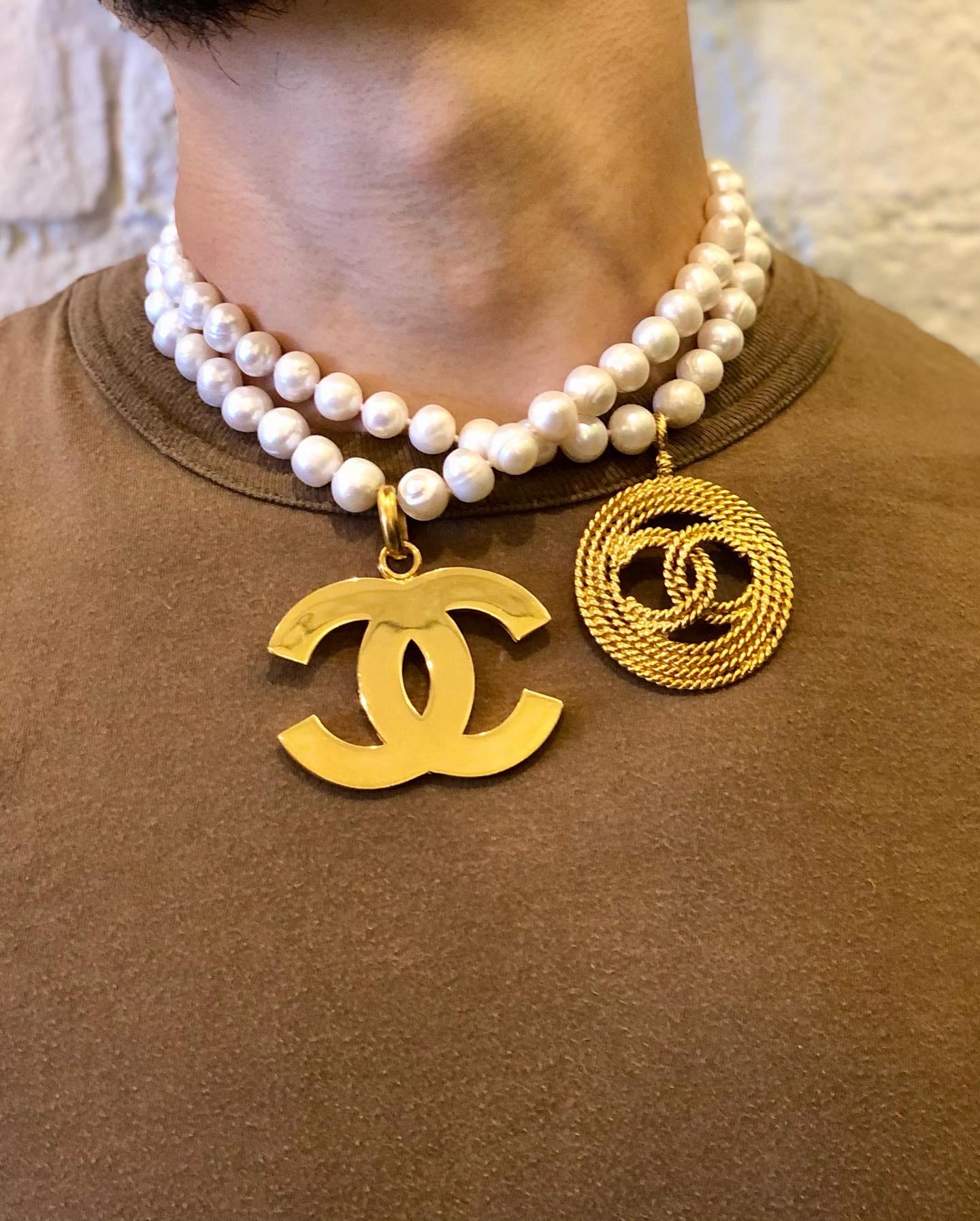 1990s Chanel Gold Toned CC Pendant  For Sale 4