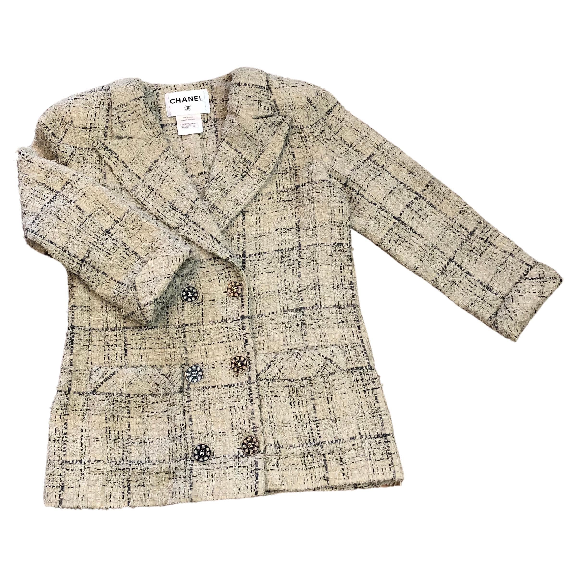 2016 Resort CHANEL Beige Tweed Double-Buttoned Jacket FR36 For Sale