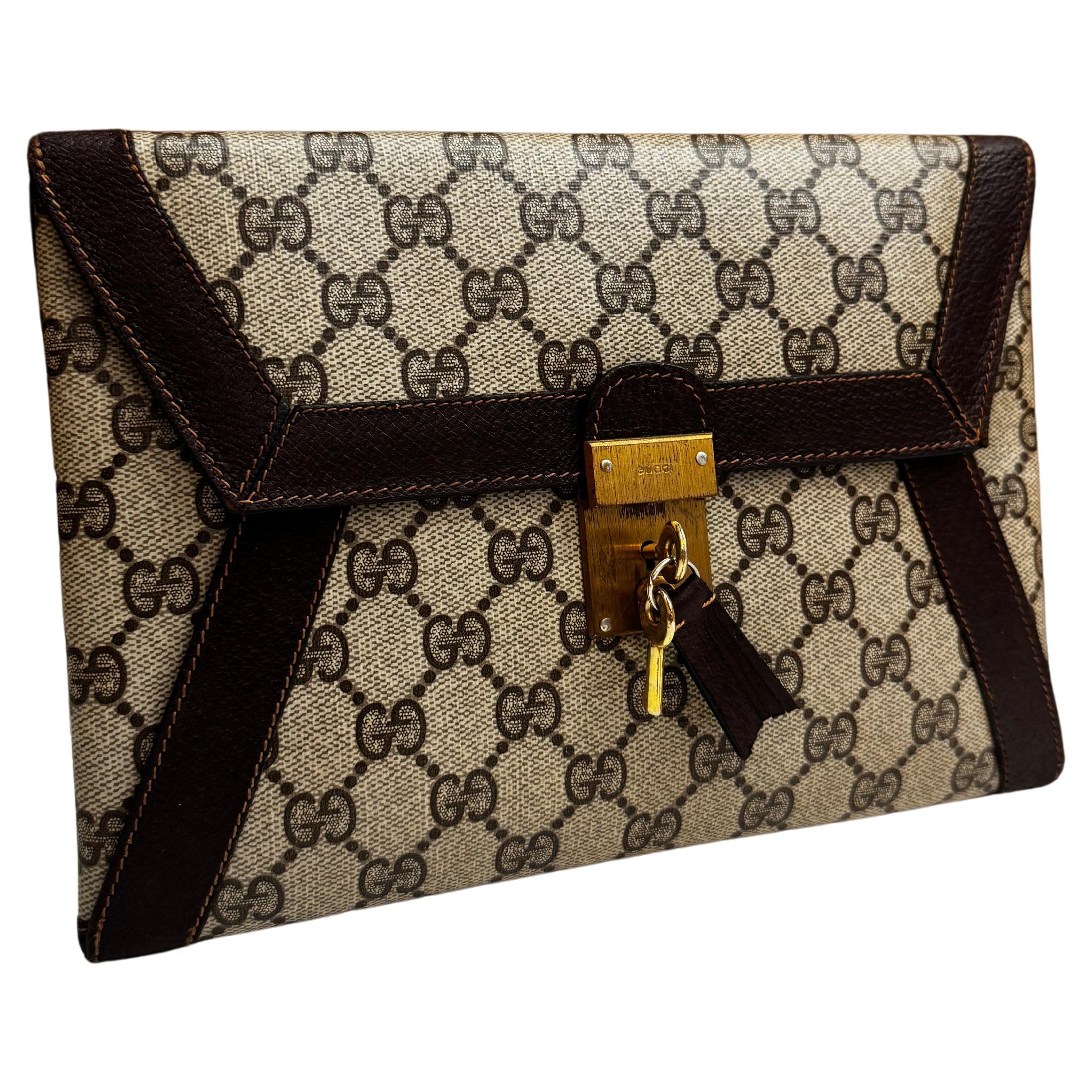 Gucci envelope clutch deals