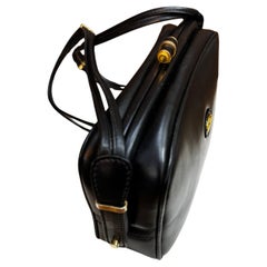 1970s Vintage GUCCI Leather Shoulder Bag Kiss-Lock Black