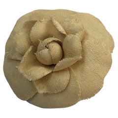 Vintage CHANEL Beige Raw-Edge Linen Camellia Corsage Brooch Pin