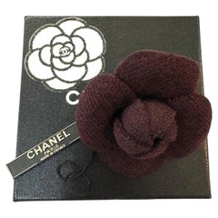 1990s Vintage CHANEL Knitted Wool Camellia Brooch Burgundy