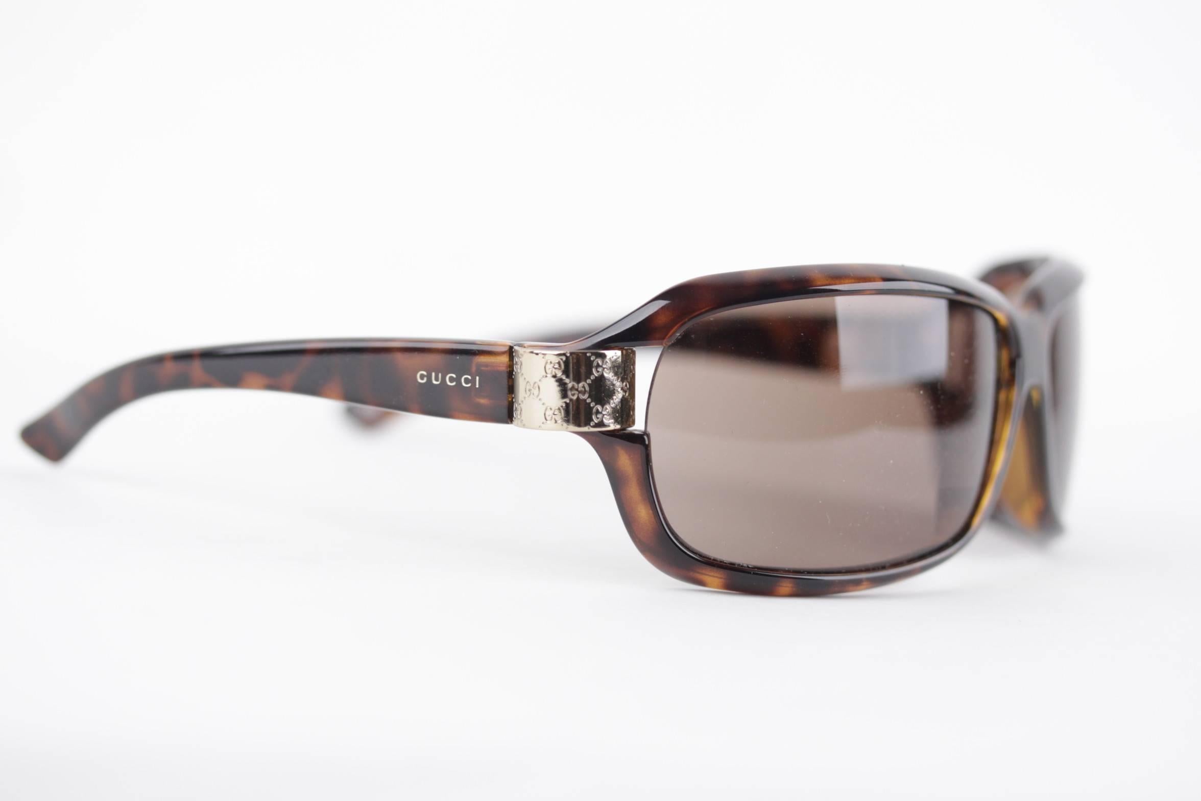 
GUCCI original 100% UV protection lenses
Original green lenses
Brown Tortoise plastic frame
Gold-tone engraved GG-GUCCI monograms on temples
Mod. GG 2984/N/S V086J 67/13 105
Frame made in Italy

Any other detail which is not mentioned may