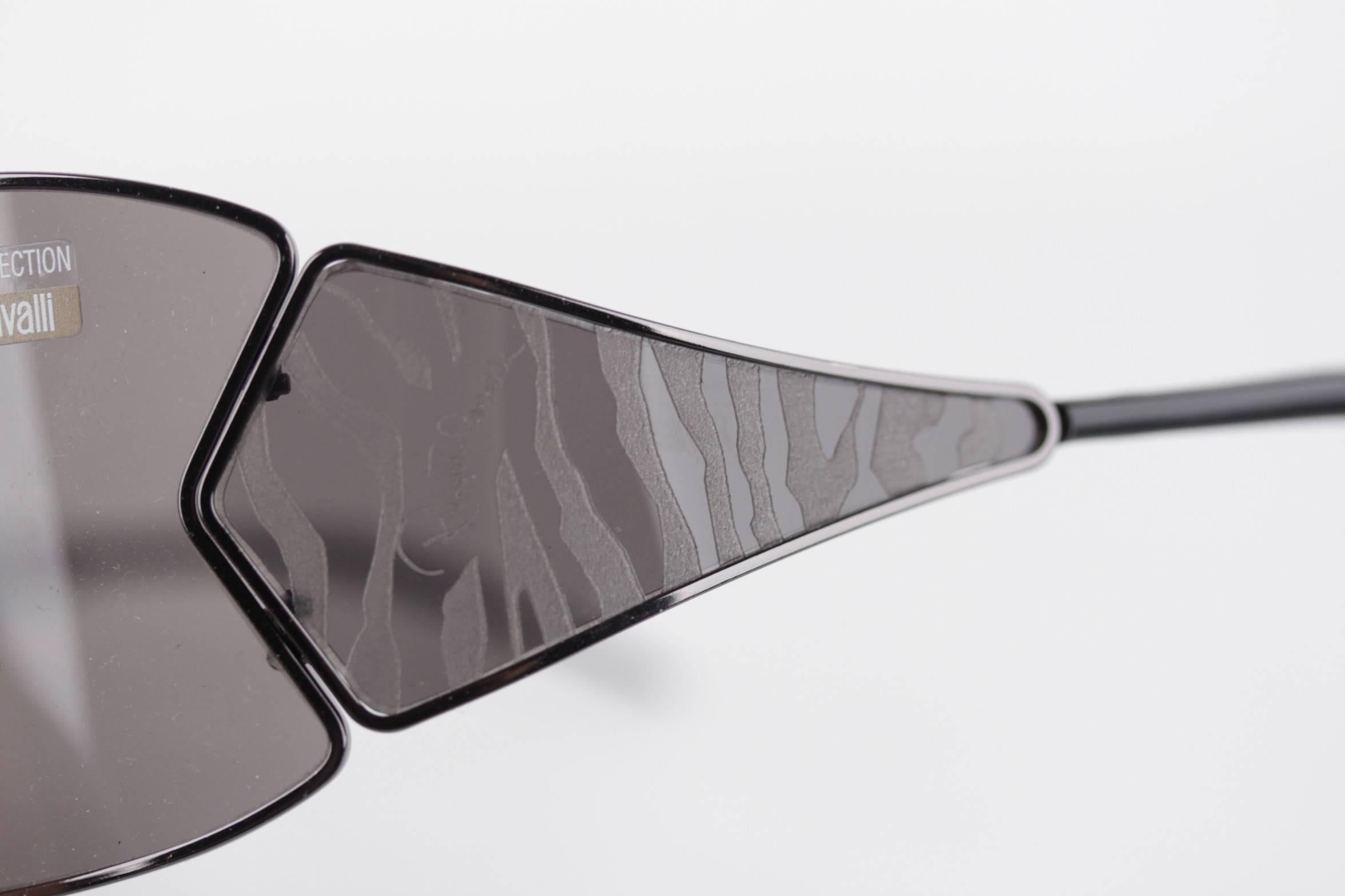 Women's ROBERTO CAVALLI Sunglasses Mod. ARACNE 218 S 223 70/1 130 Gunmetal WRAP Style