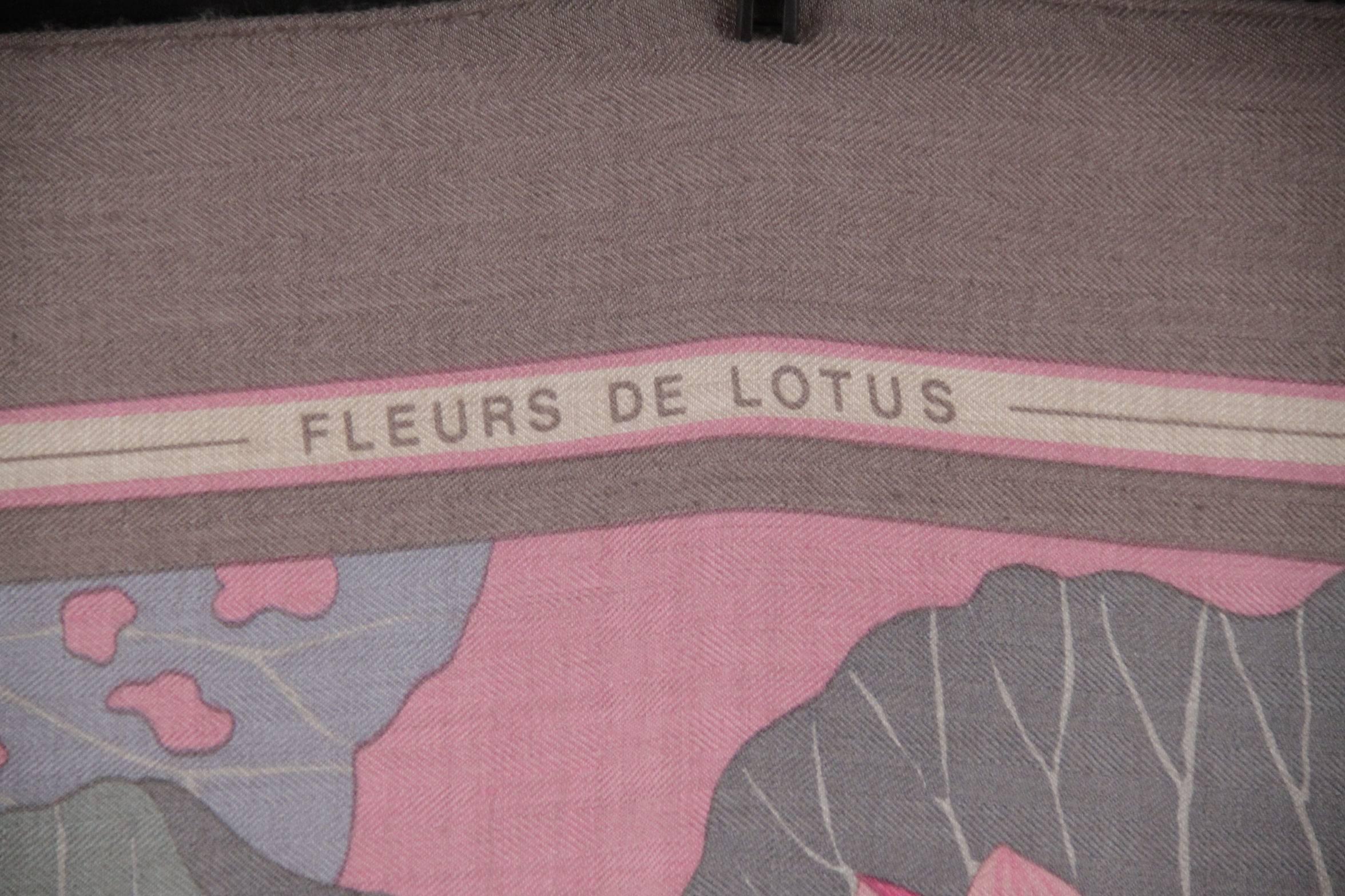 Women's HERMES Gray Cashmere & Silk LARGE SCARF 1976 FLEURS DE LOTUS Vauzelles