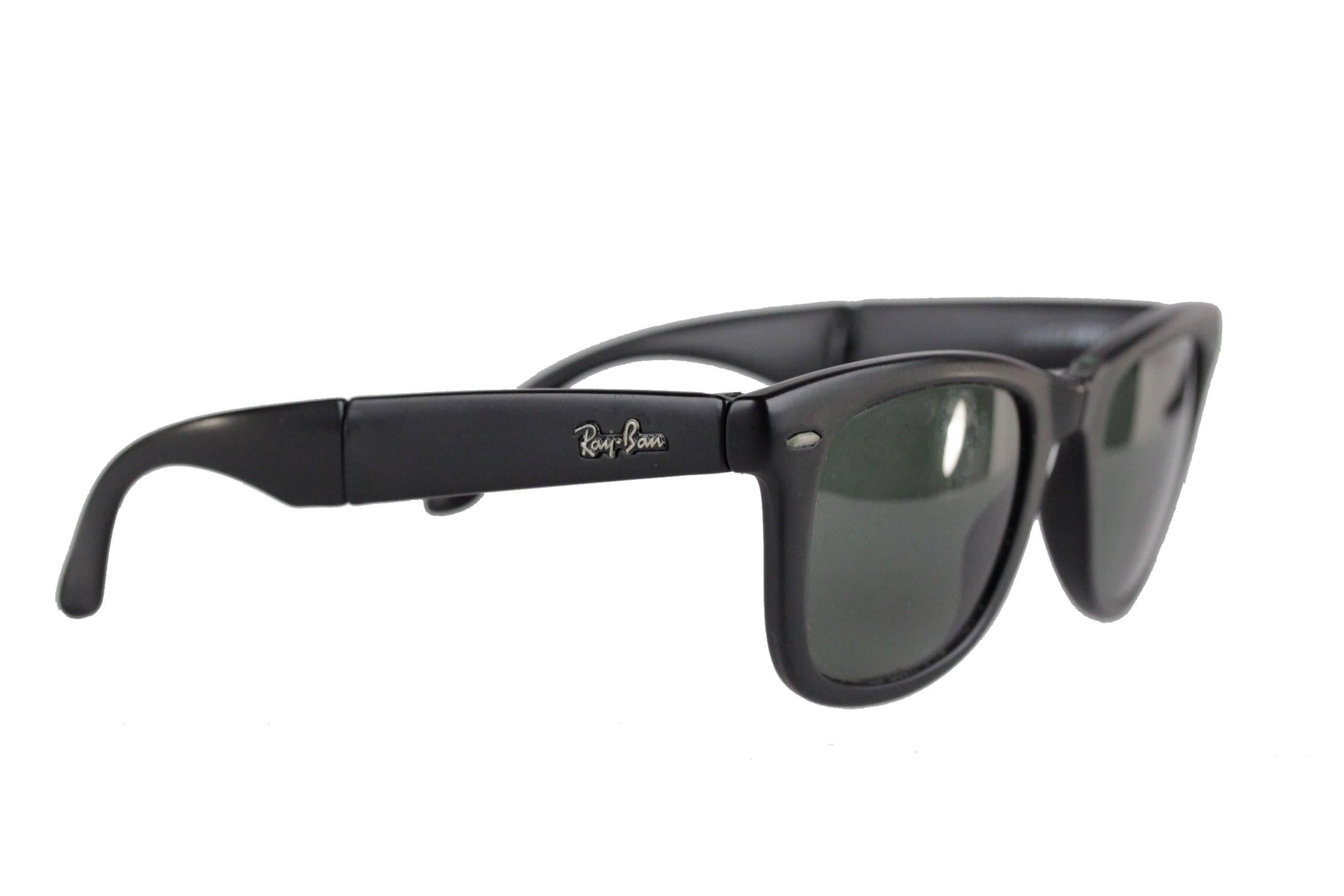  - Vintage Ray-Ban matte black folding Wayfarers
- Side stems that fold inward and front frame that fold inward
- Original classic B&L Ray-Ban G-15 anti-glare lenses ( both lenses laser etched BL near the hinges)
- The inside of one ear stem is
