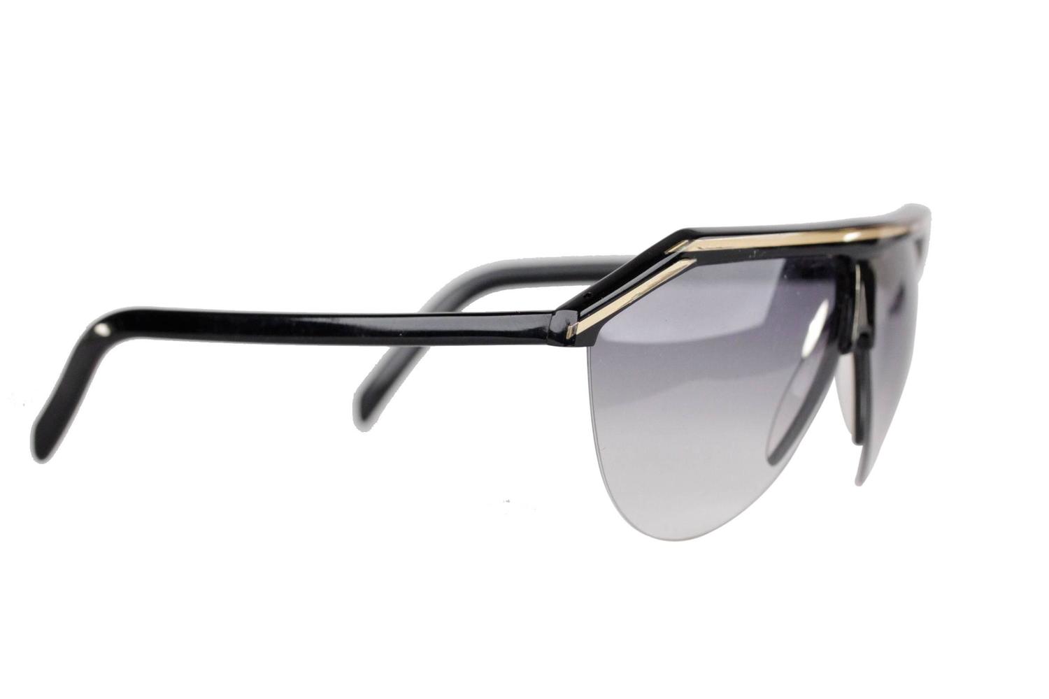 GIANNI VERSACE Vintage Black and Gold Half Rim SUNGLASSES Gradient Lens