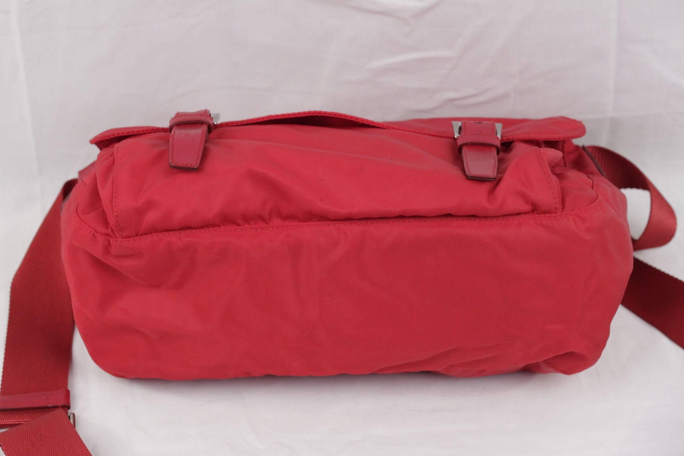 Women's or Men's PRADA Red VELA TESSUTO Nylon MESSENGER CrossBody SHOULDER BAG