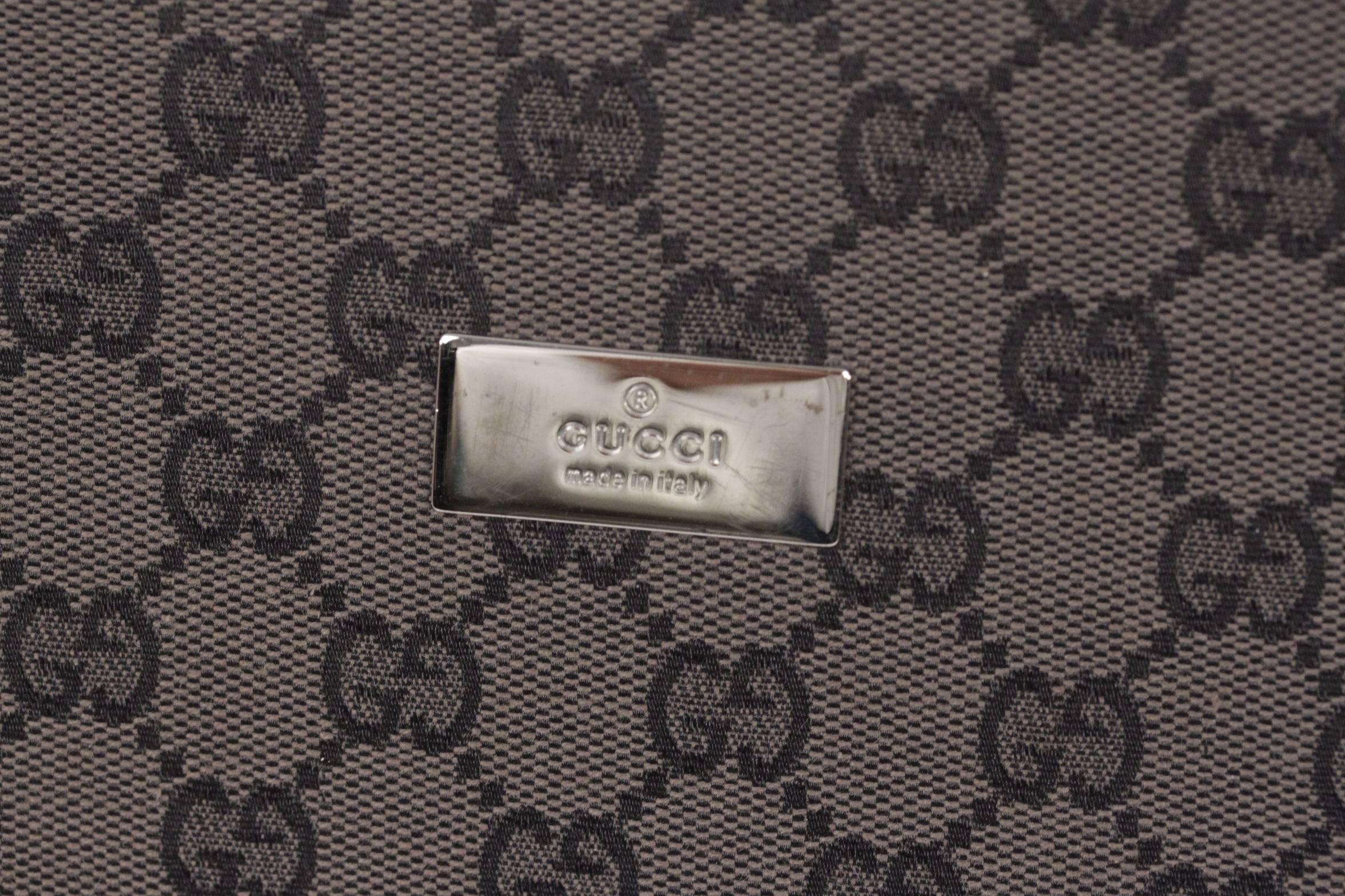Brand: GUCCI - Made in Italy

Logos / Tags: 'GUCCI Made in Italy' silver metal tag on the front, GG - GUCCI monograms on canvas, 'GUCCI - Made in Italy' tag (with serial number on its reverse), signed hardware

Condition rate & details (please